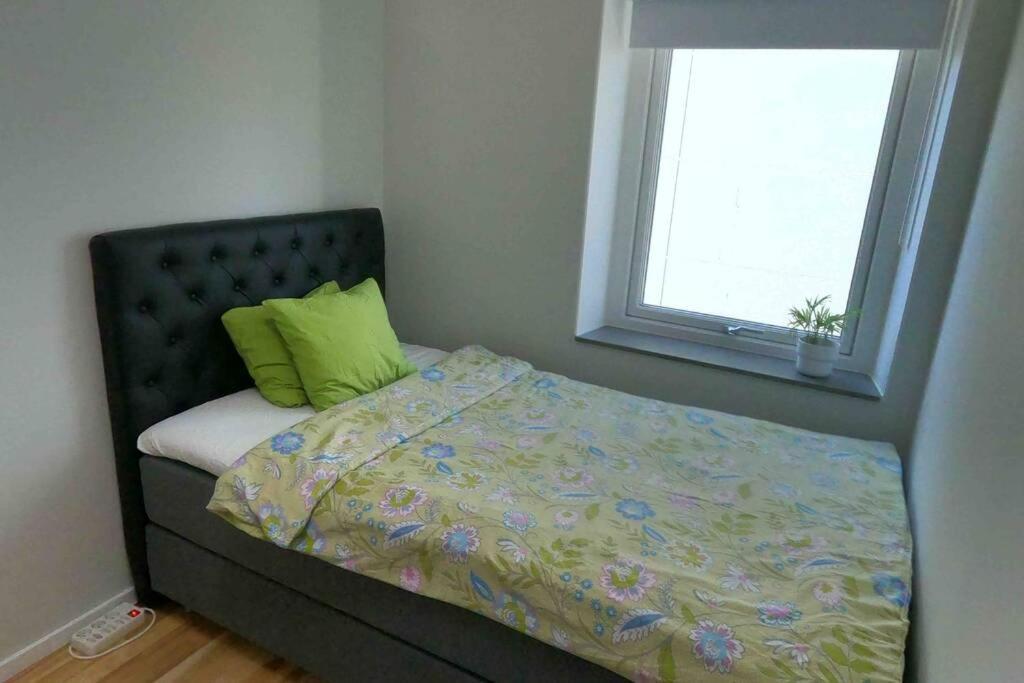 Homestay - Private Room In An Apartment 哥德堡 外观 照片